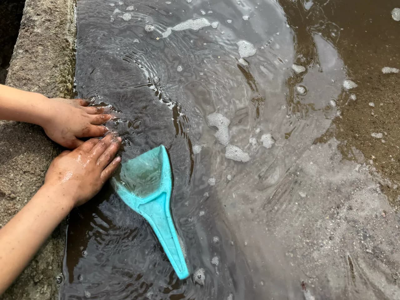 Spielplatz Trenknerweg – Wasserspiele im Grünen